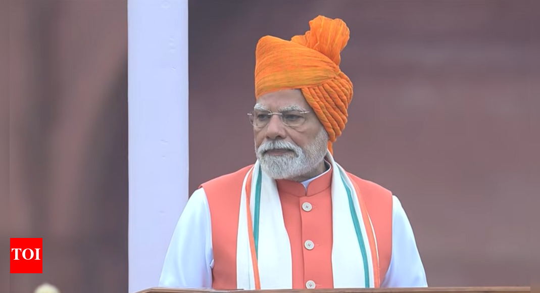 ‘blood-and-water-will-not-flow-together’:-top-quotes-from-pm’s-i-day-speech