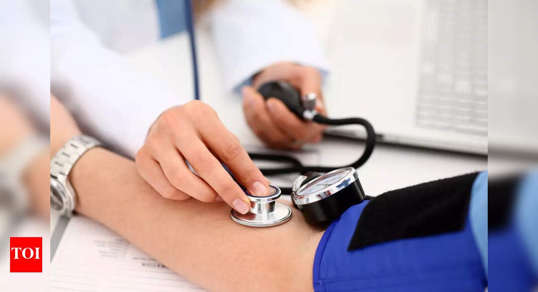 hypertension:-making-these-changes-in-the-diet-can-lower-blood-pressure,-according-to-experts