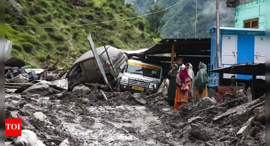 kishtwar-cloudburst:-60-dead,-over-100-injured;-pm-modi-assures-all-help-to-j&k-cm
