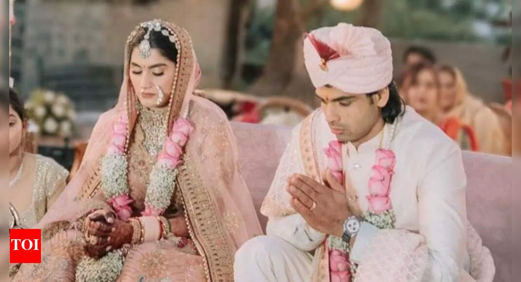 neeraj’s-wife-himani-rejects-rs-1.5-crore-job-offer;-her-father-reveals-why