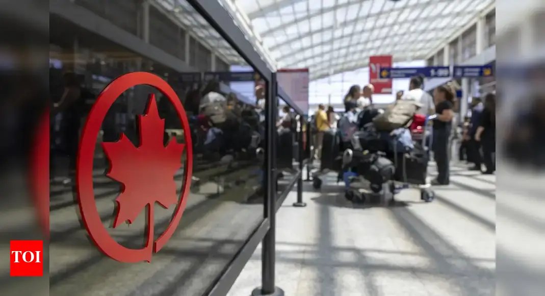 $8,000-dream-vacation-in-limbo:-how-air-canada-strike-is-stranding-thousands-of-canadians