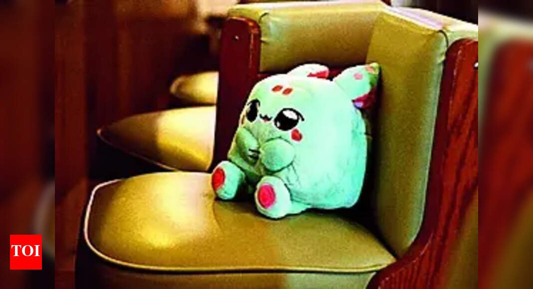 they’re-stuffed-animals-they’re-also-ai-chatbots.