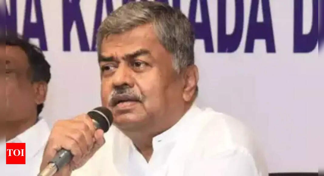 ‘rss-is-indian-taliban’:-senior-congress-leader-bk-hariprasad