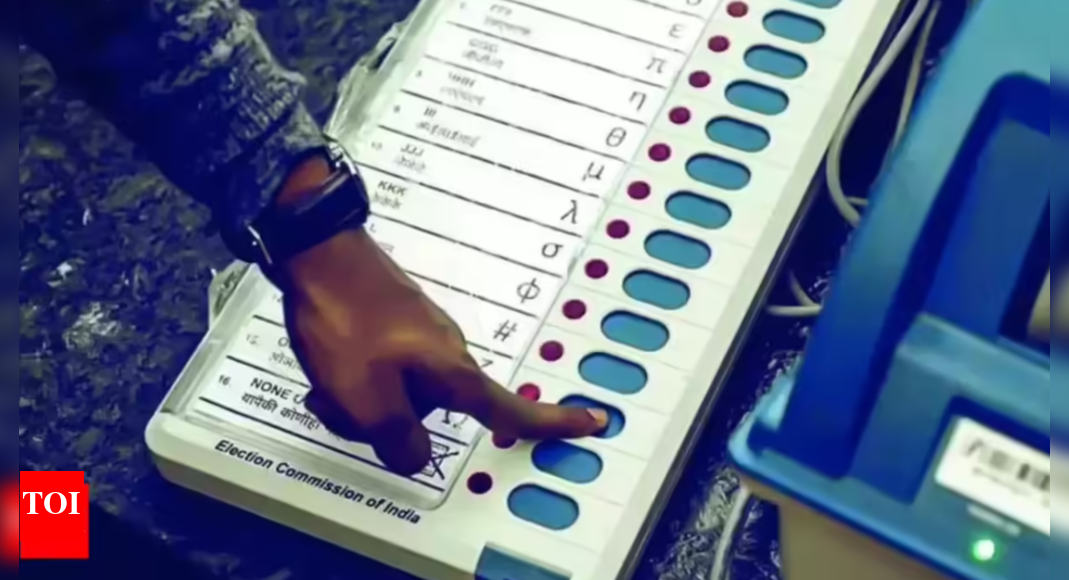 preliminary-checks-of-voting-machines-ahead-of-maharashtra-local-body-polls