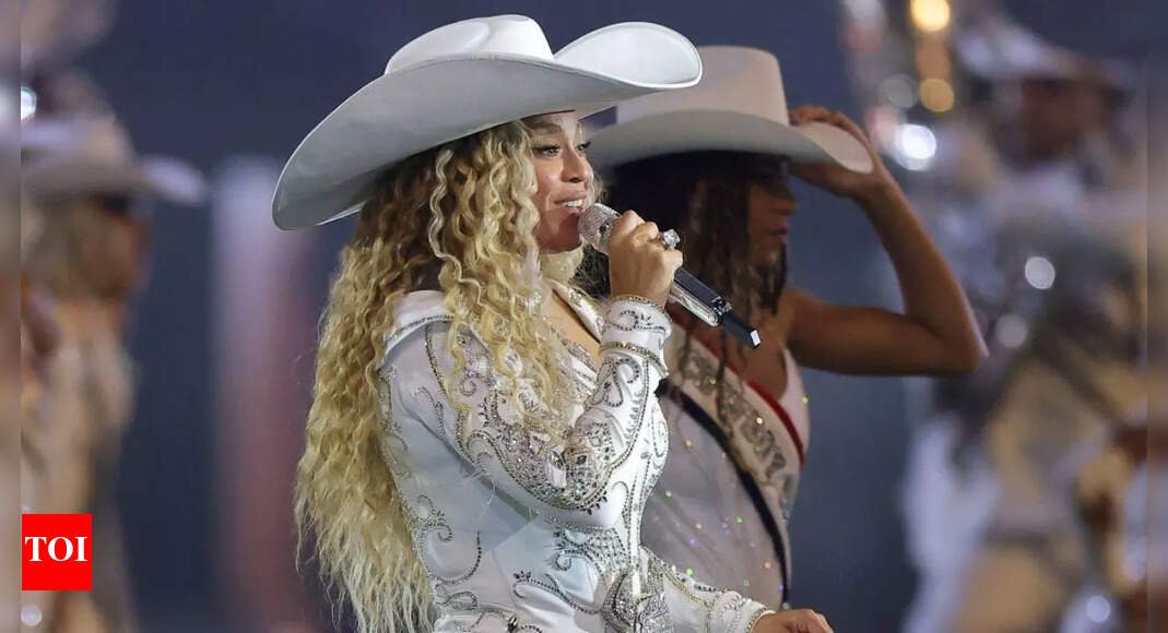 despite-$500,-fine-beyonce-turns-netflix’s-“beyonce-bowl”-into-a-triumph-outshining-the-league