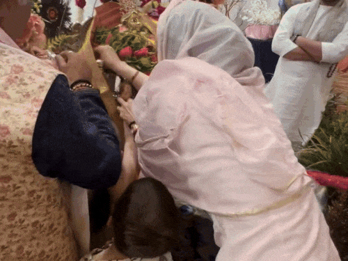 प्रीति-जिंटा-ने-अमेरिका-में-जन्माष्टमी-मनाई:पंजाबी-सूट-में-मंदिर-पहुंचीं,-टेंपल-कमेटी-ने-सम्मानित-किया,-बड़ी-संख्या-में-भारतीय-समुदाय-रहे-मौजूद