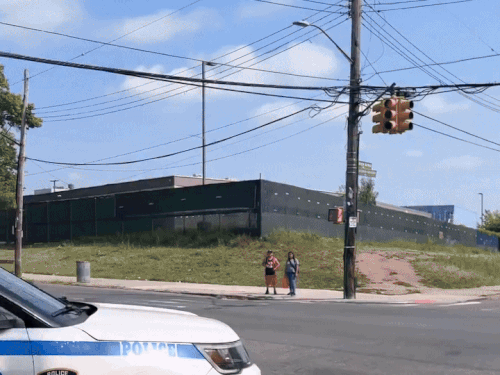 न्यूयॉर्क-में-दिलजीत-दोसांझ-फैंस-से-मिले:अमेरिकी-अधिकारी-अनाउंसमेंट-कर-बोले-पंजाबी-आ-गए-ओए,-हाथ-माथे-पर-लगा-धन्यवाद-किया