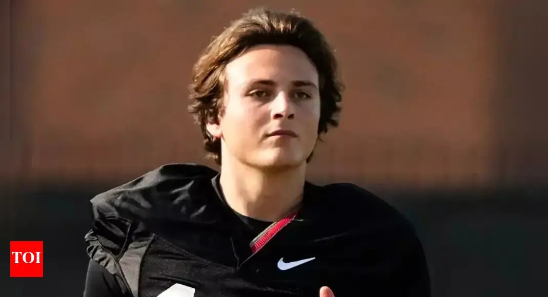 julian-sayin-named-ohio-state-starter:-set-for-college-debut;-showdown-vs-texas-awaits