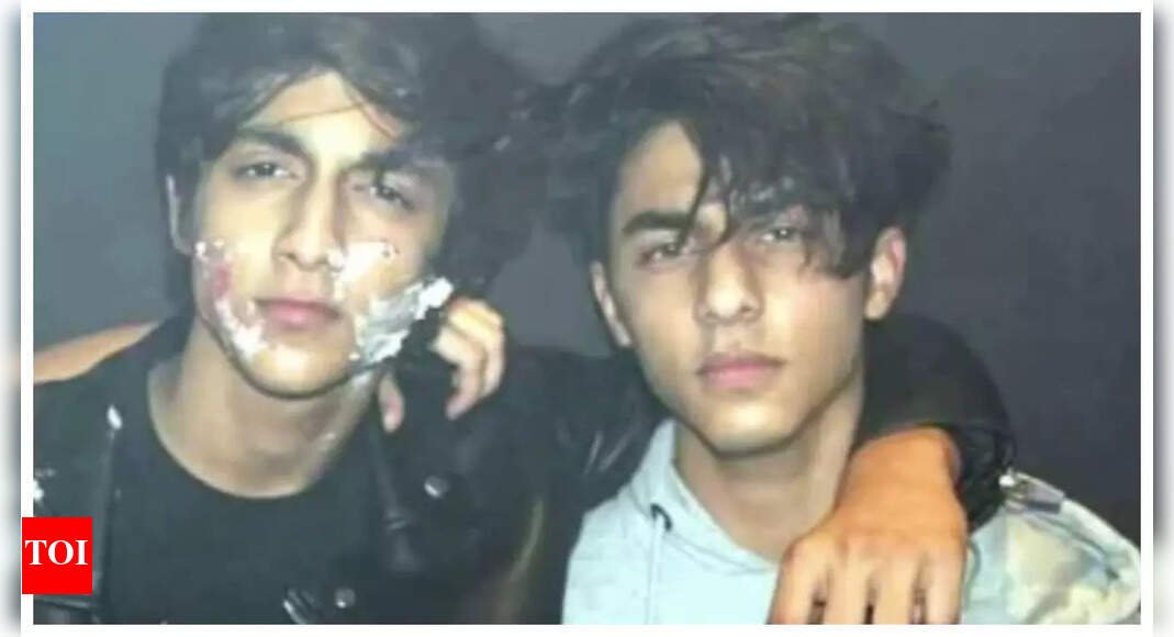 netizens-hail-‘nepo-kids’-ahaan-panday-and-aryan-khan-as-bollywood’s-next-big-stars:-‘they-could-be-the-next-ranbir-ayan-duo’