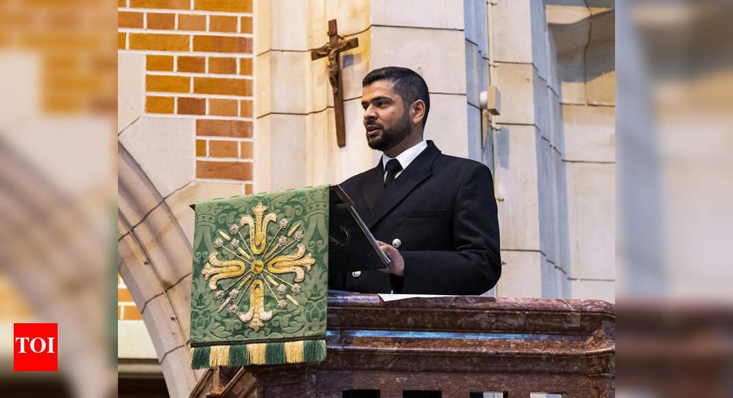 royal-navy-gets-its-first-hindu-chaplain