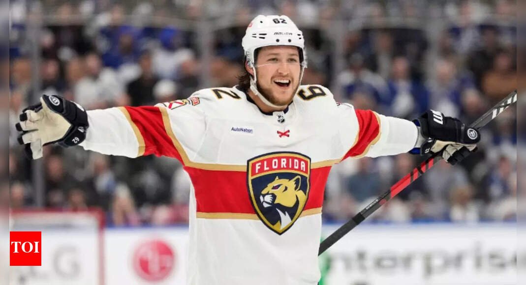 ex-panthers-star-urges-team-canada-to-join-crosby,-mcdavid-at-4-nations