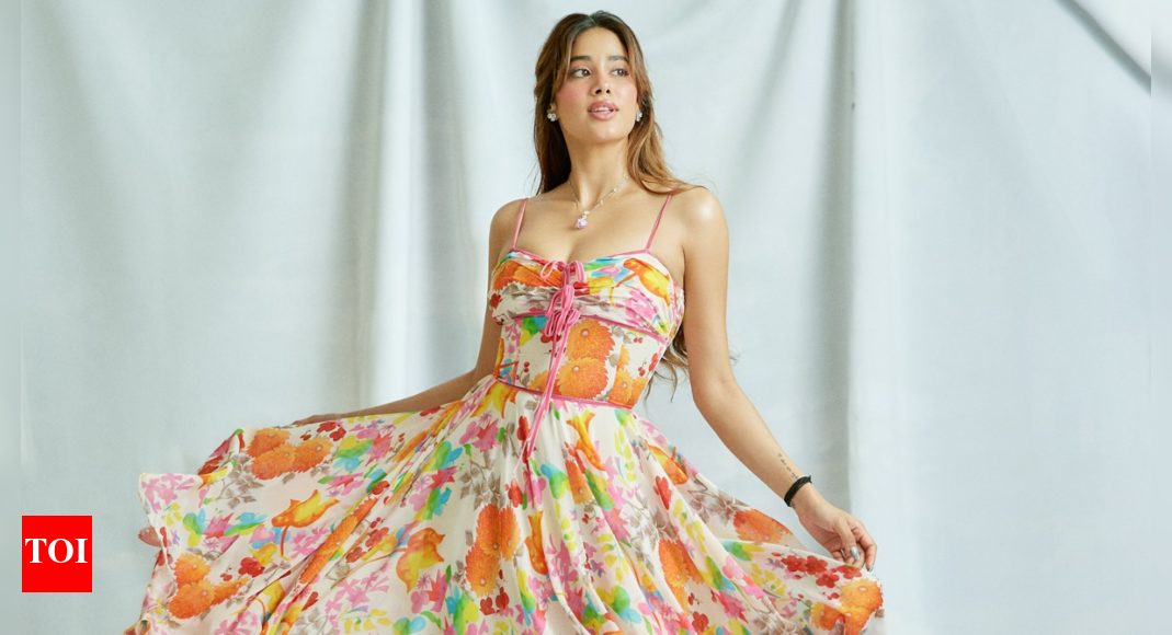 rainy-days-call-for-a-floral-knockout-from-janhvi-kapoor’s-gorgeous-wardrobe