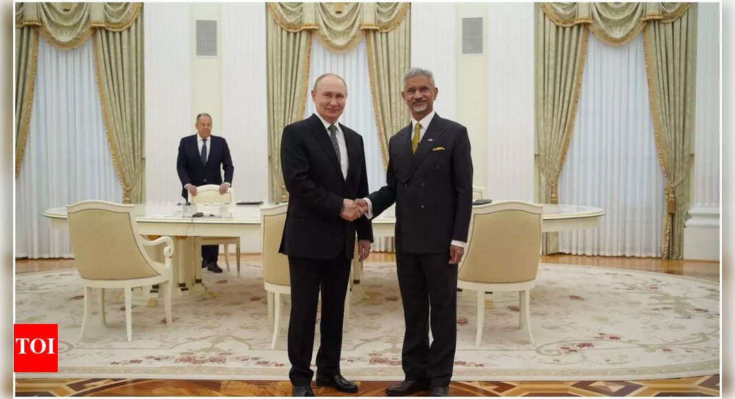 india-russia-ties:-eam-jaishankar-meets-president-vladimir-putin
