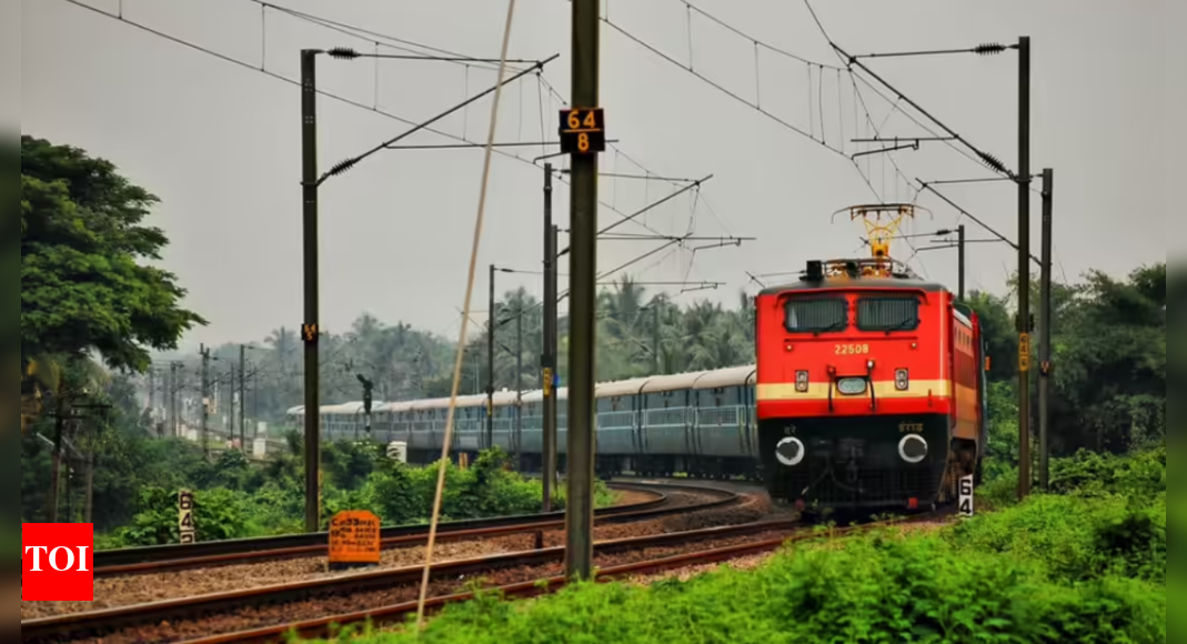 chit-on-pigeon-threatens-‘ied-blast’-at-jammu-tawi-railway-station