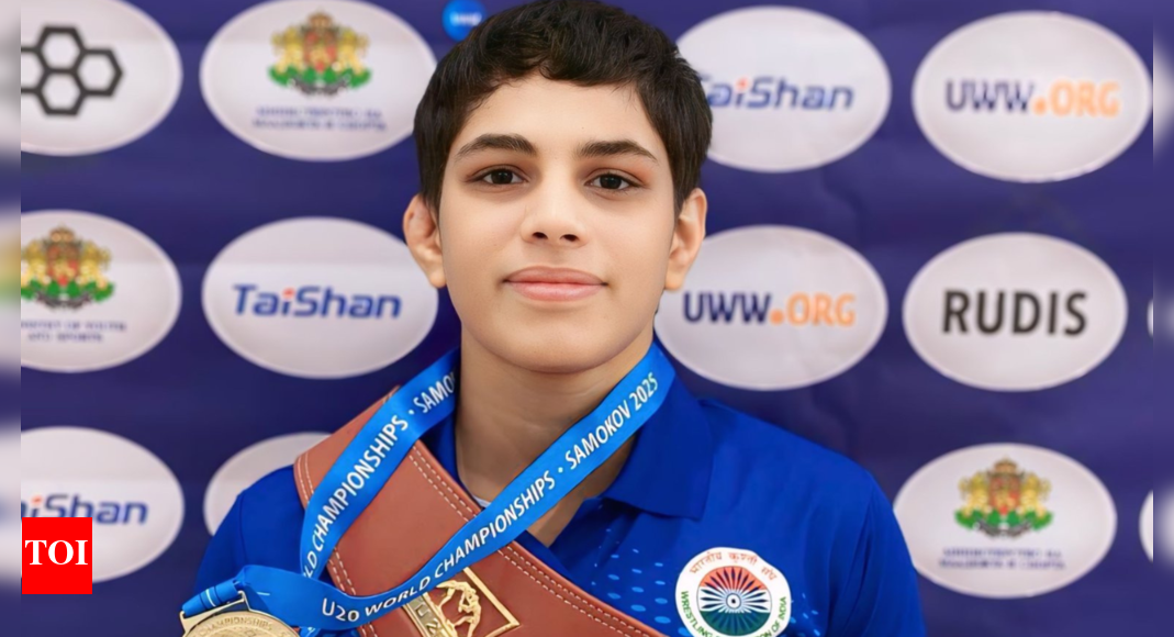 from-doubt-to-glory:-tapasya-gahlawat-becomes-u20-world-wrestling-champion