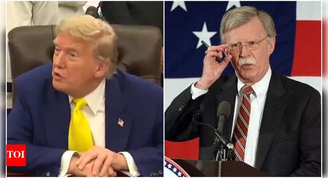 ‘lowlife’:-trump-claims-of-having-limited-information-on-search-of-bolton’s-home