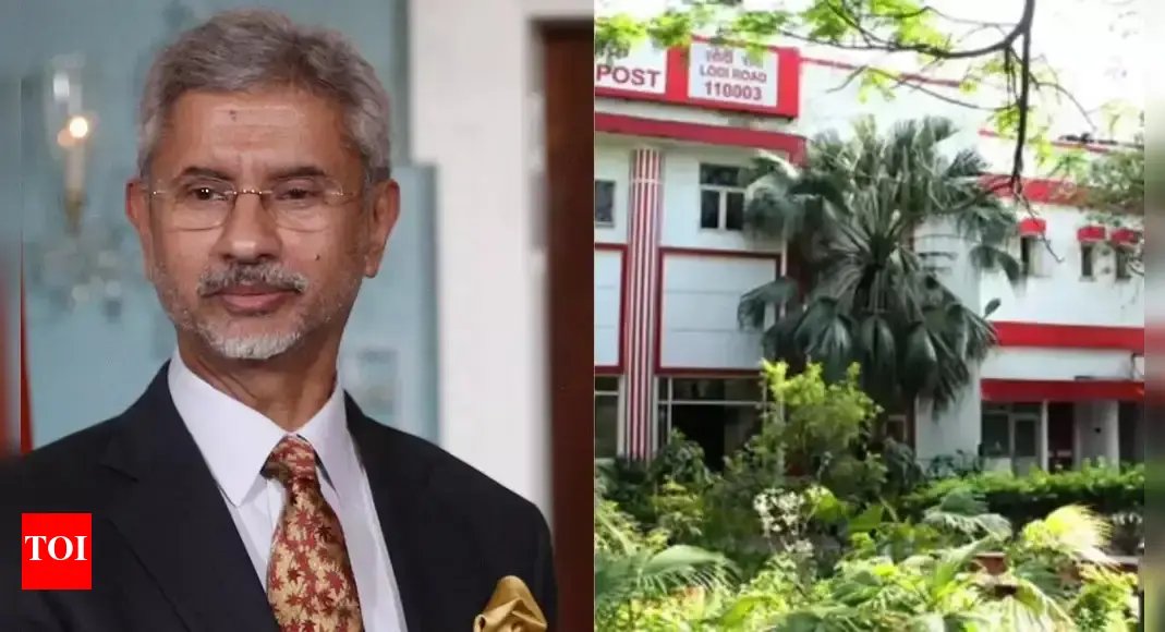 evening-news-wrap:-india-temporarily-suspends-most-postal-services-to-us;-jaishankar’s-firm-stance-amid-trade-tensions-with-us-&-more
