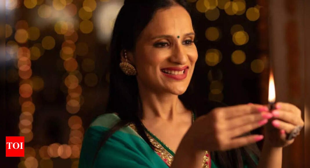 hartalika-teej-2025:-when-is-the-actual-fast-on-25th-or-26th?-pooja-timings,-rituals-and-story-behind-the-celebration