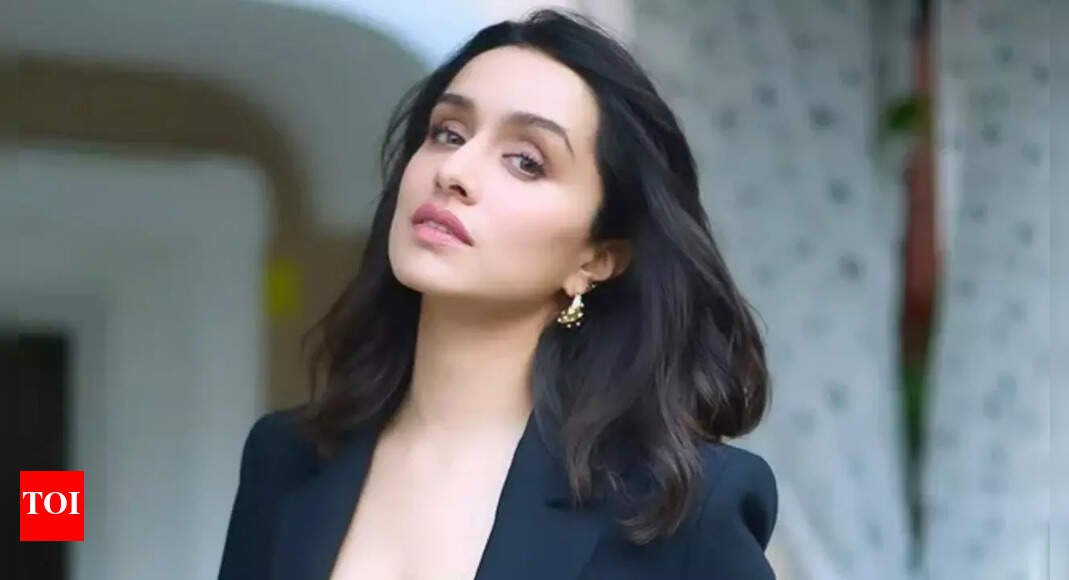 shraddha-kapoor’s-linkedin-account-is-fake?-actress-pens-hilarious-plea:-‘want-to-share-my-entrepreneurial-journey…’