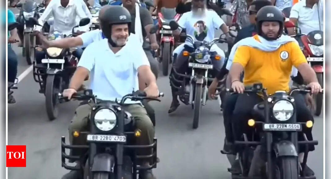 rahul-gandhi-and-rjd’s-tejashwi-yadav-ride-bikes-in-purnea;-watch
