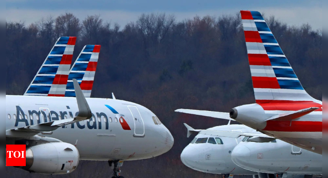 flightmare:-passenger’s-device-catches-fire-on-american-airlines-flight;-smoke-fills-cabin,-plane-diverted