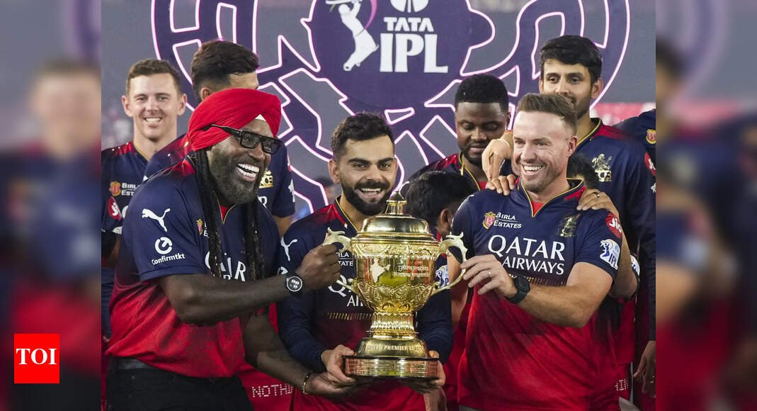 ‘never-say-never’:-ab-de-villiers-on-possible-ipl-comeback-with-rcb