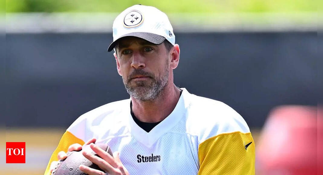 aaron-rodgers’-net-worth-in-2025,-current-salary,-nfl-achievements,-and-more