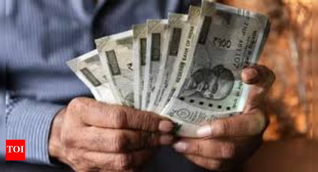 ganesh-chaturthi,-onam:-central-government-to-release-salaries-of-employees-in-advance-in-these-two-states;-details-inside