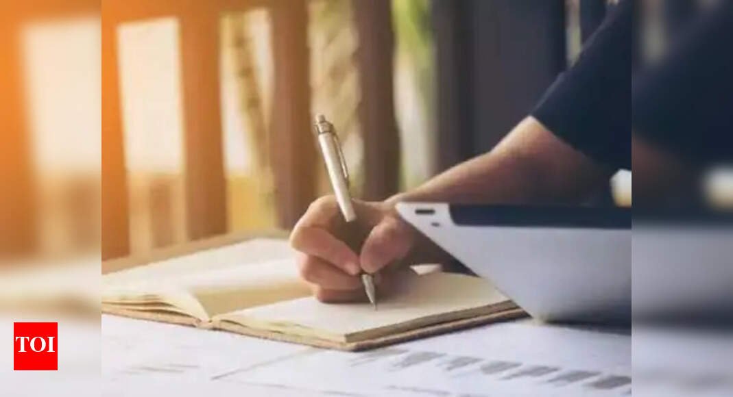 icsi-cs-executive-toppers-2025:-tithi-bohra-obtains-air-1-for-june-session