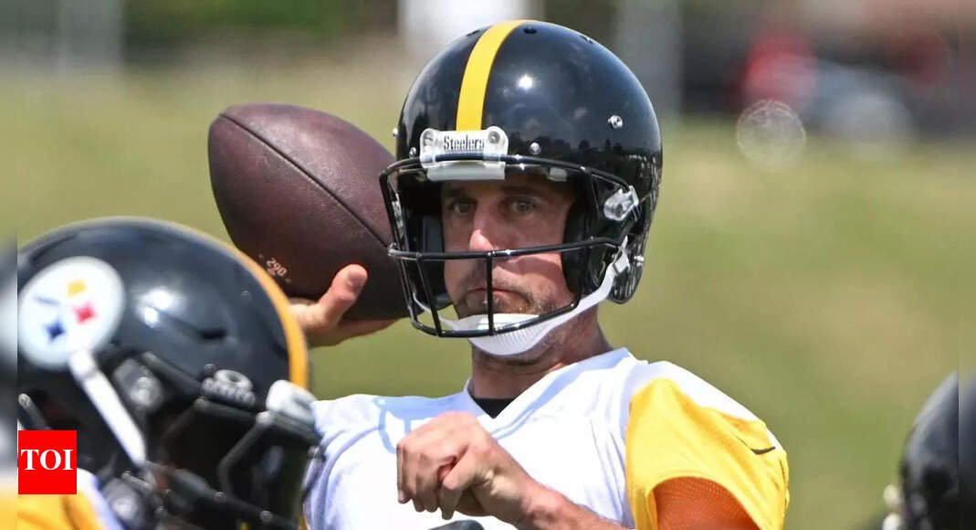 aaron-rodgers-already-sidelined-in-steelers’-plans-as-mike-tomlin-backs-another-qb