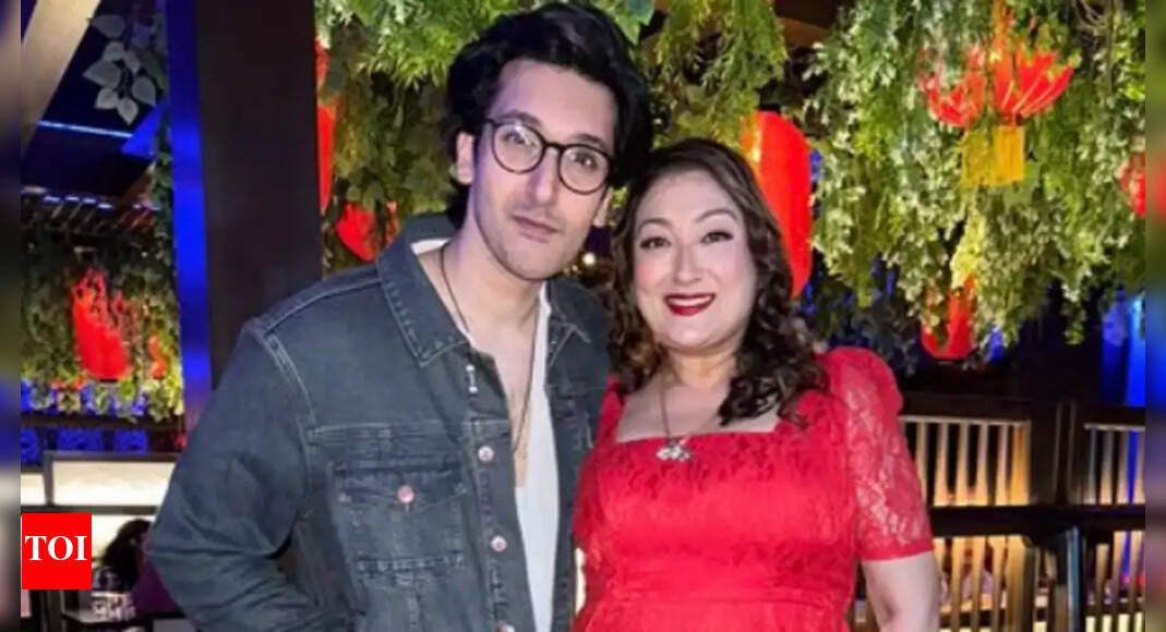 amid-divorce-rumors-with-govinda,-sunita-ahuja-says-son-yashvardhan-is-doing-a-better-film-than-ahaan-panday’s-saiyaara,-reviews-rasha-thadani’s-debut:-‘sab-bachhe-khoob-naam-kamaye’