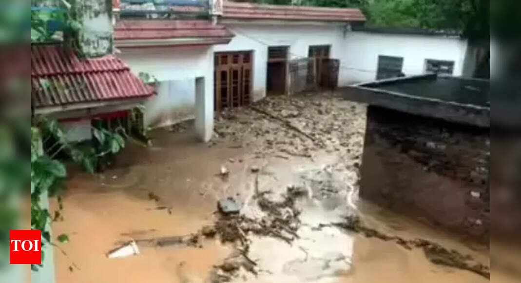 imd-predicts-‘severe’-weather,-flash-floods,-cloudbursts,-landslides-in-j&k
