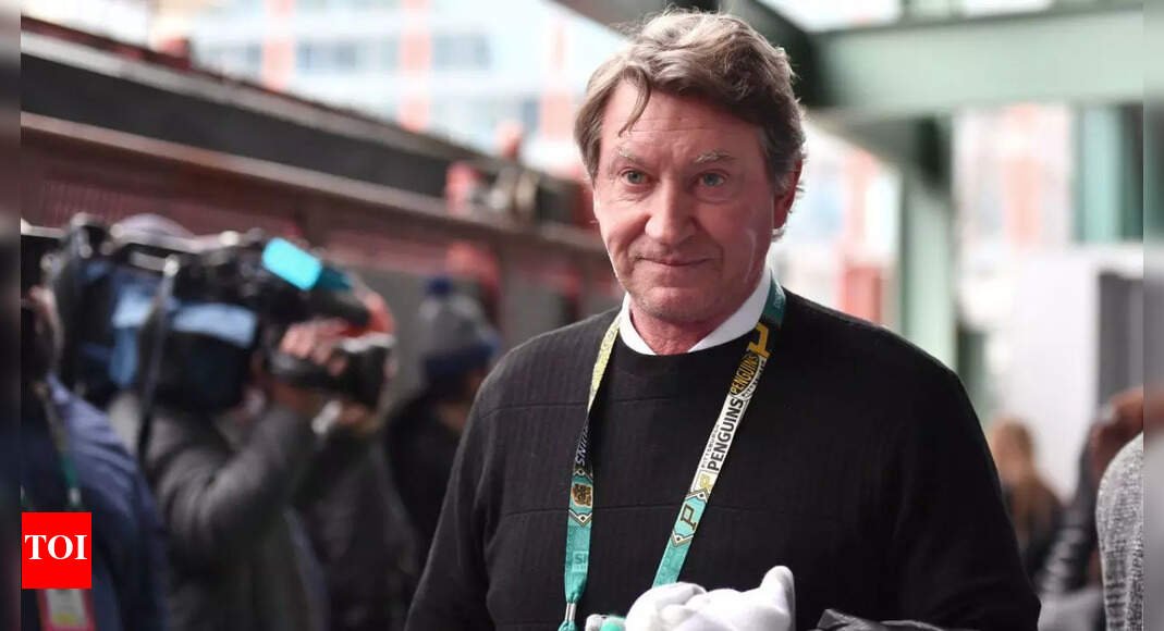 “he-kept-hitting”:-wayne-gretzky-admits-his-last-nhl-game-was-“awful”-as-his-dad-kept-pushing-him-to-play-one-more-year
