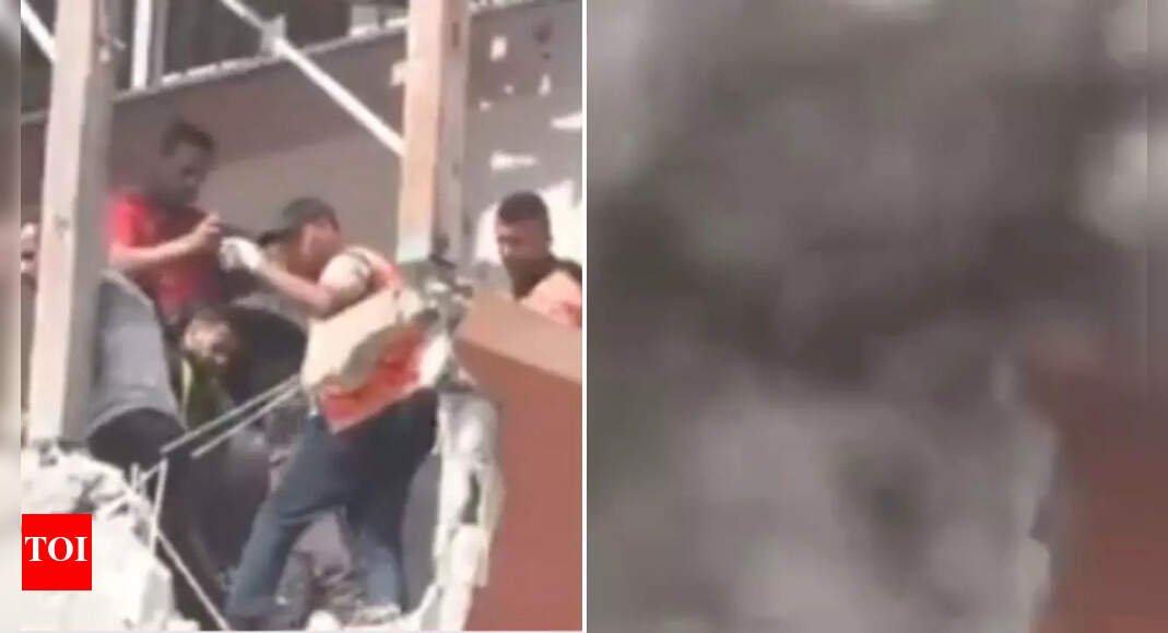 ‘caught-on-camera’:-video-shows-israeli-strike-on-nasser-hospital;-journalists-among-20-killed