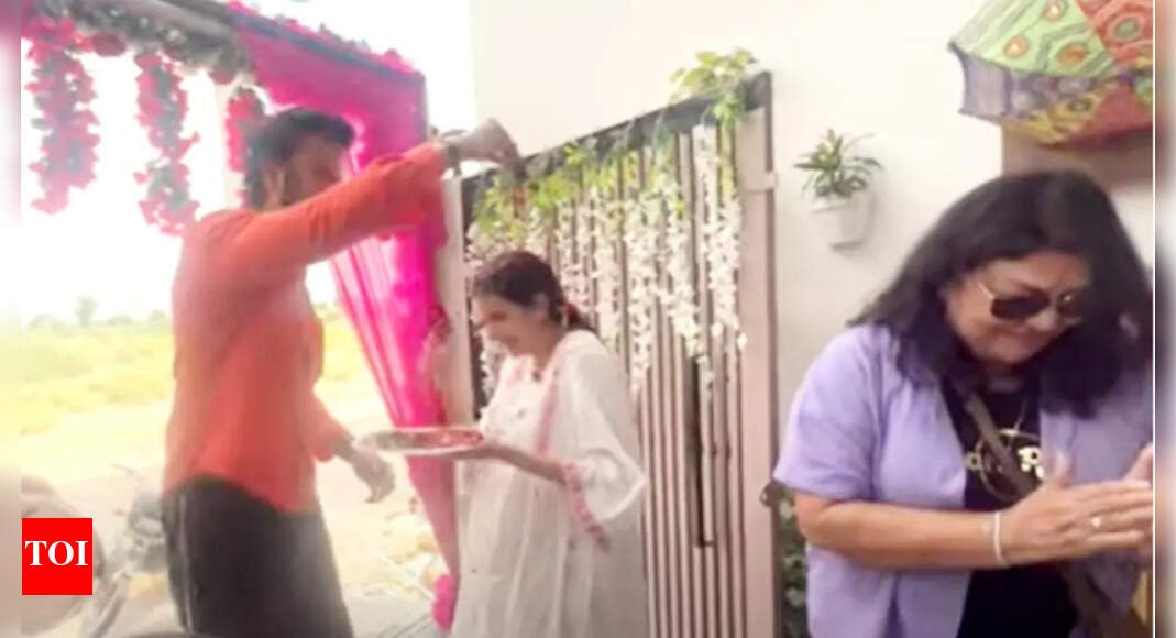 charu-asopa-welcomes-former-husband-rajeev-sen-and-mother-in-law-to-her-house-in-bikaner-for-ganpati-celebrations