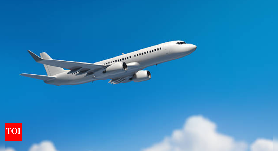 delhi-leh-flights-disrupted:-igi-airport-issues-travel-advisory-due-to-bad-weather