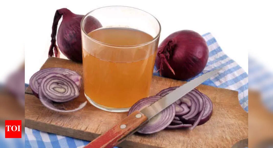 onion-juice-for-hair-growth:-how-to-extract-it,-apply-it-and-why-bollywood-divas-swear-by-it