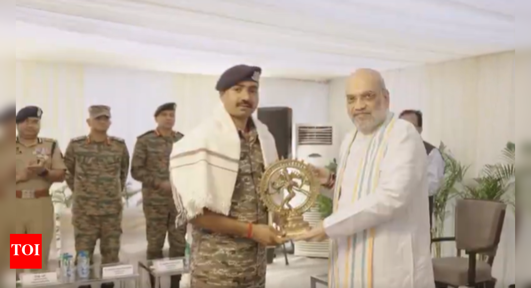 ‘clear-message-to-terror-masterminds’:-amit-shah-honours-soldiers-of-operation-mahadev
