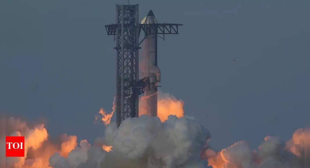 spacex’s-starship-releases-first-batch-of-mock-satellites-in-orbit