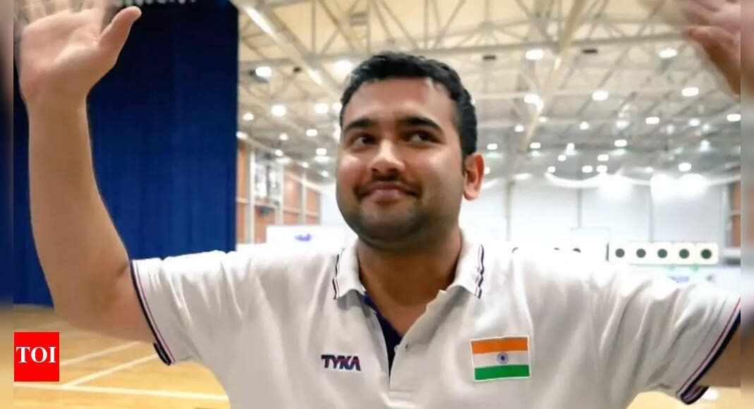 bhanwala-wins-25m-rapid-fire-pistol-silver-medal-at-asian-c’ships;-team-also-wins-silver