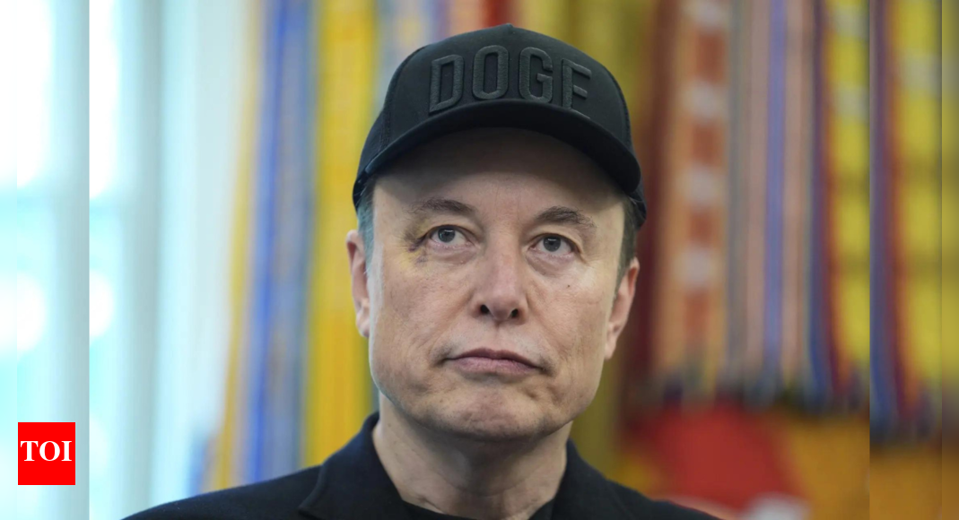 elon-musk-targets-microsoft-on-twitter,-user-replies;-tesla-ceo-joins-in-with-…