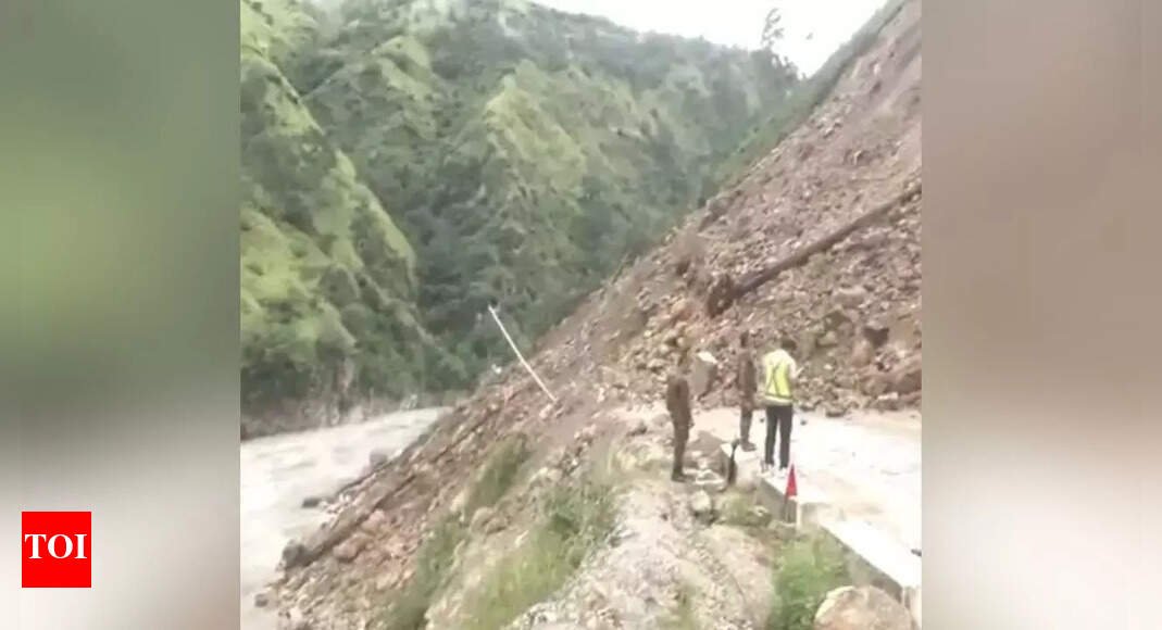 himachal-flood-fury:-chandigarh-manali-highway-closed