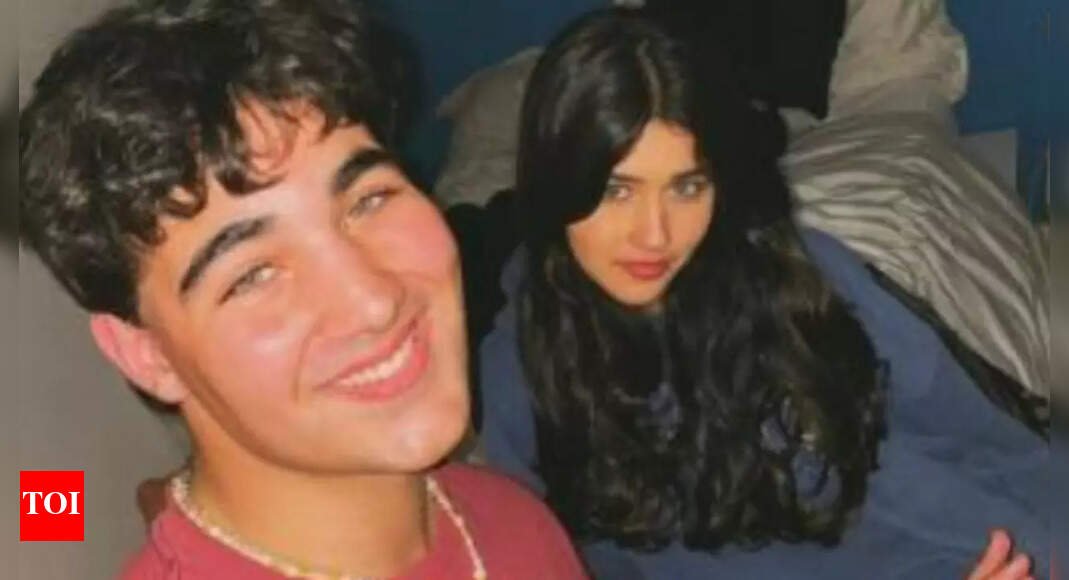 ​when-aarav-bhatia’s-picture-with-cousin-naomika-went-viral,-he-was-stopped-at-the-airport,-and-akshay-kumar-spoke-about-his-career-plans