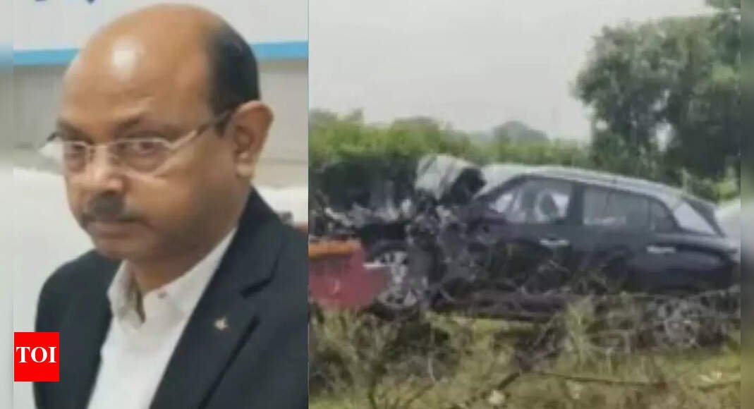 up-crash:-senior-govt-officer-rajesh-kumar-jaiswal-dies-in-expressway-collision;-driver-critical