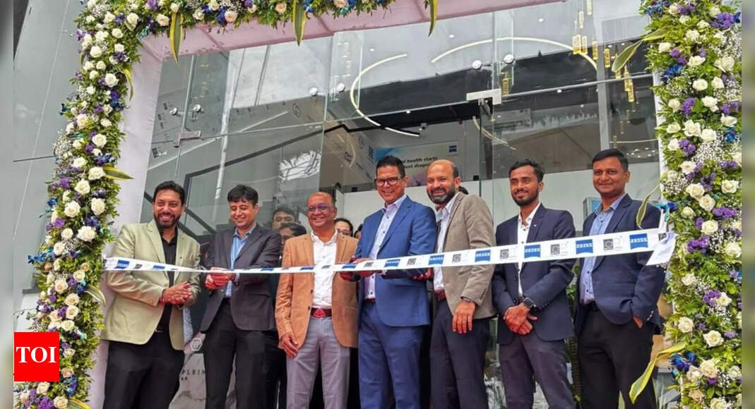 zeiss-india,-in-collaboration-with-mittal-optics,-inaugurates-zeiss-vision-center-in-pune
