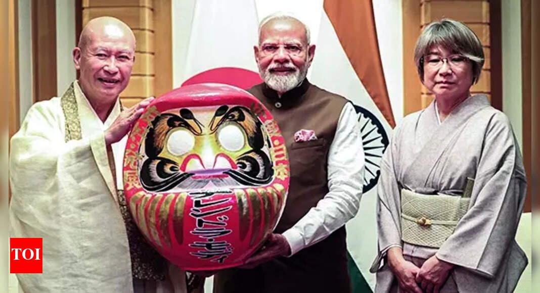 pm-in-japan:-daruma-has-an-indian-connection;-it’s-named-after-monk-from-kancheepuram