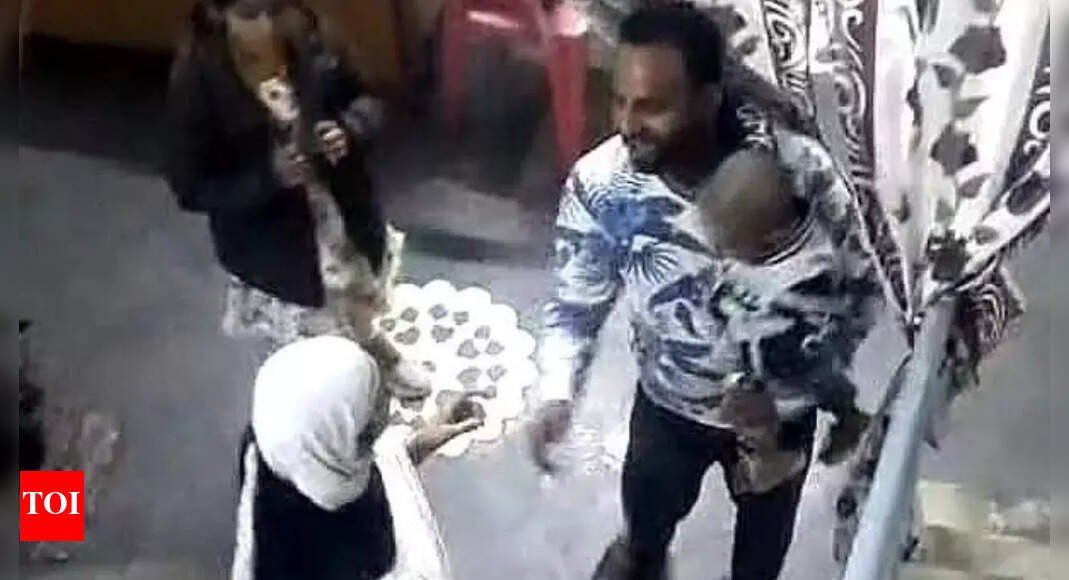 woman-attacks-husband-with-knife-over-reels;-booked