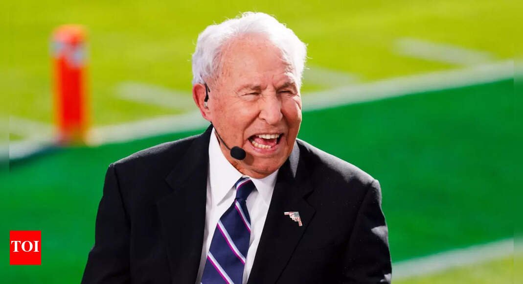 lee-corso-makes-his-final-pick-today:-emotional-ohio-state-vs-texas-prediction-marks-the-end-of-a-38-year-legacy