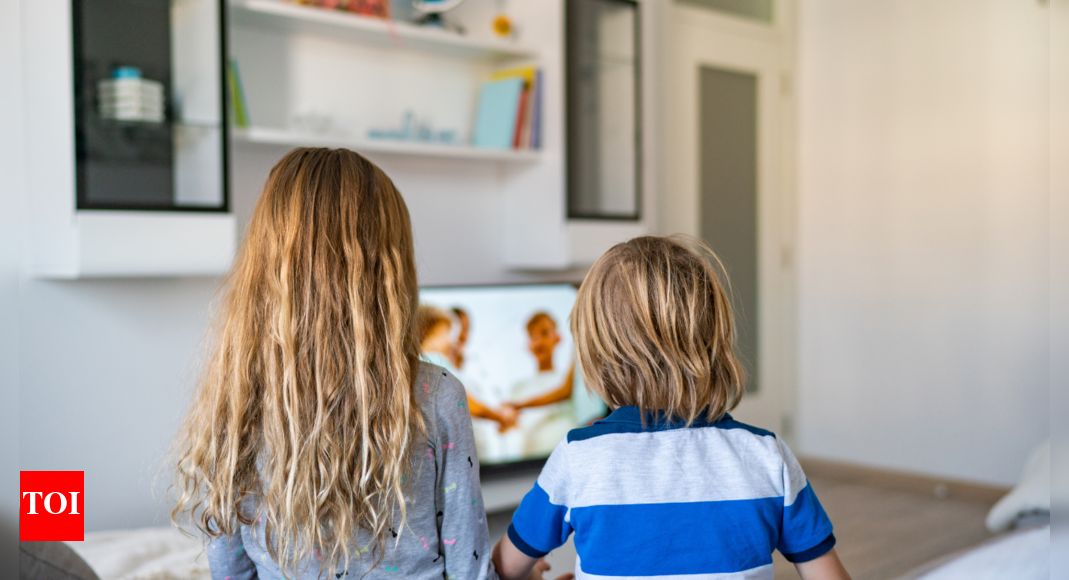how-watching-too-many-cartoons-affects-a-child’s-mind-and-behaviour