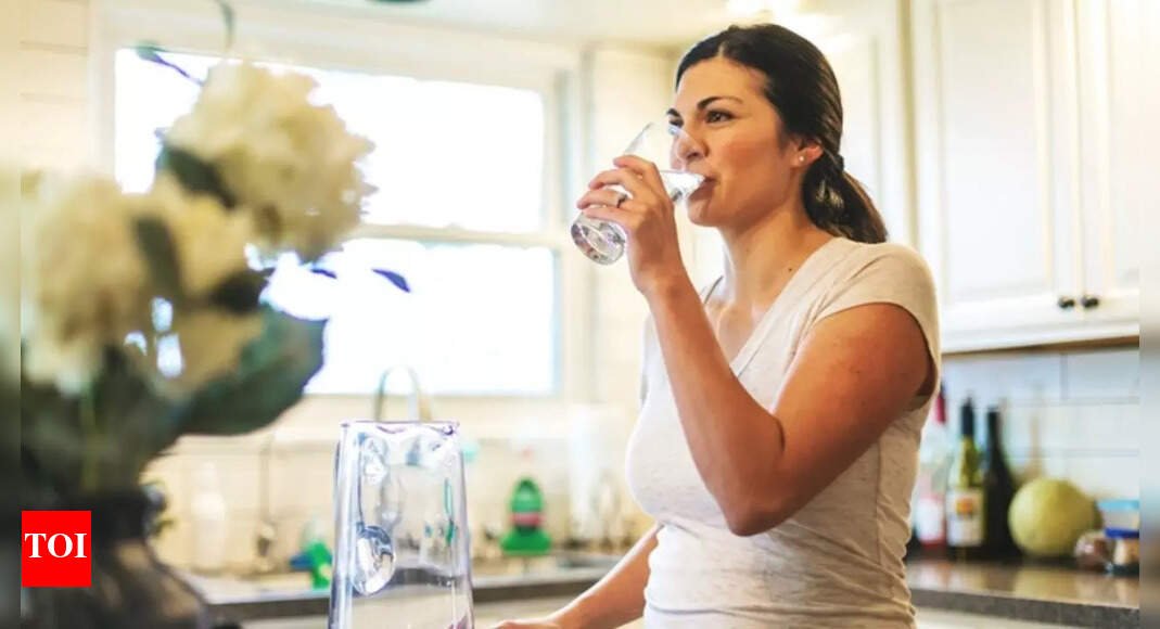 does-cold-water-really-cause-weight-gain?-popular-nutritionist-explains